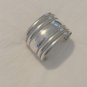 Vintage Navajo Sterling Silver Bangel Cuff bracelet excellent condition stamped